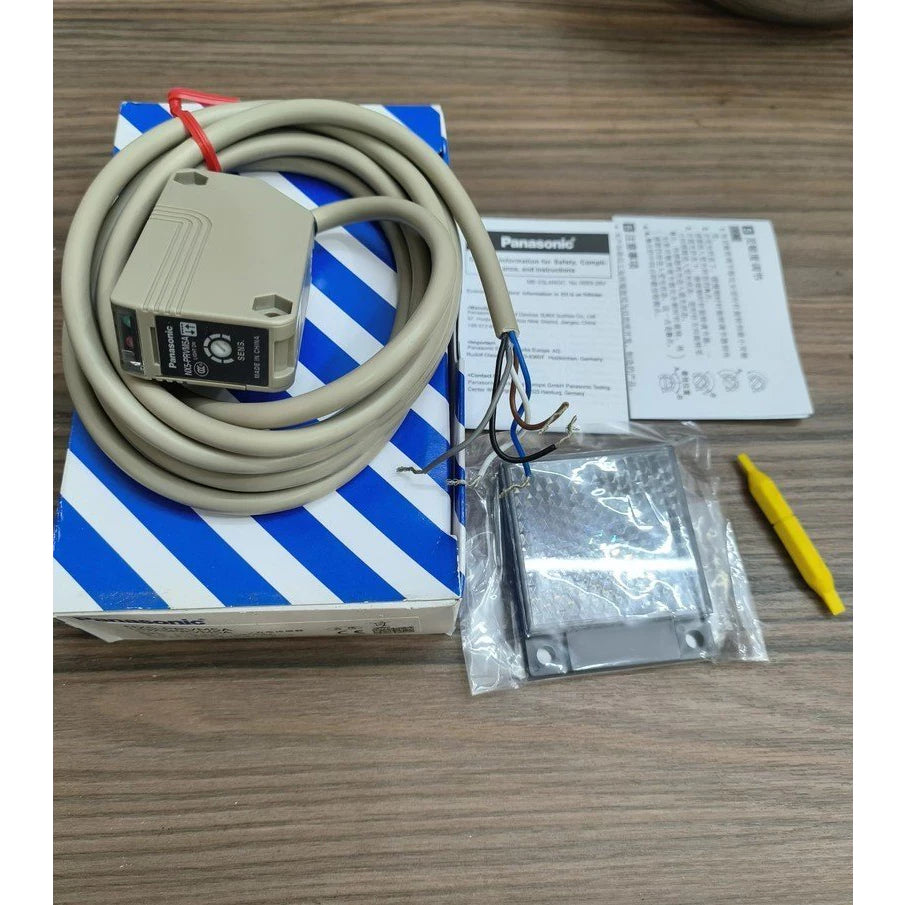 New Panasonic NX5-PRVM5A PHOTOELECTRIC SENSOR NX5PRVM5A