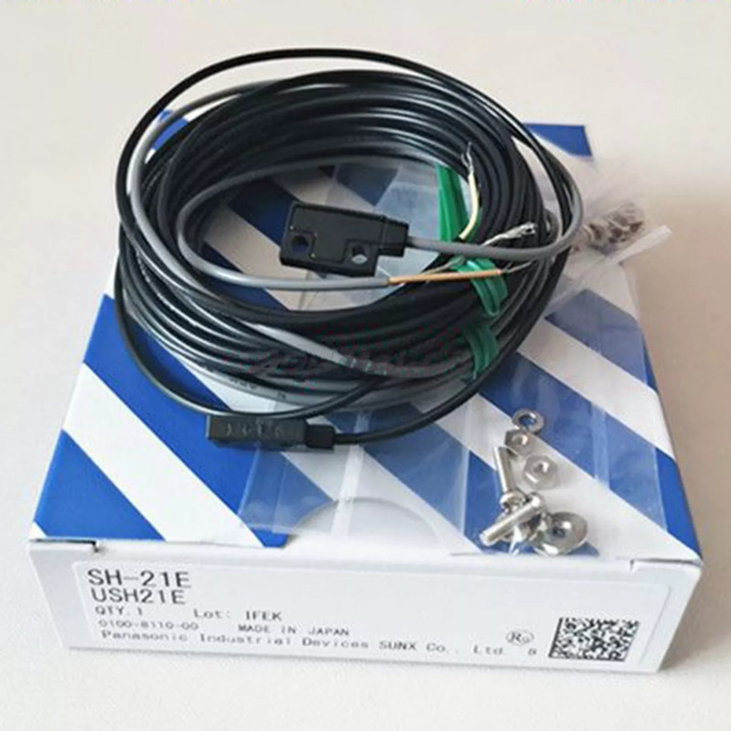 New Panasonic SH-21E PHOTOELECTRIC SENSOR SH21E